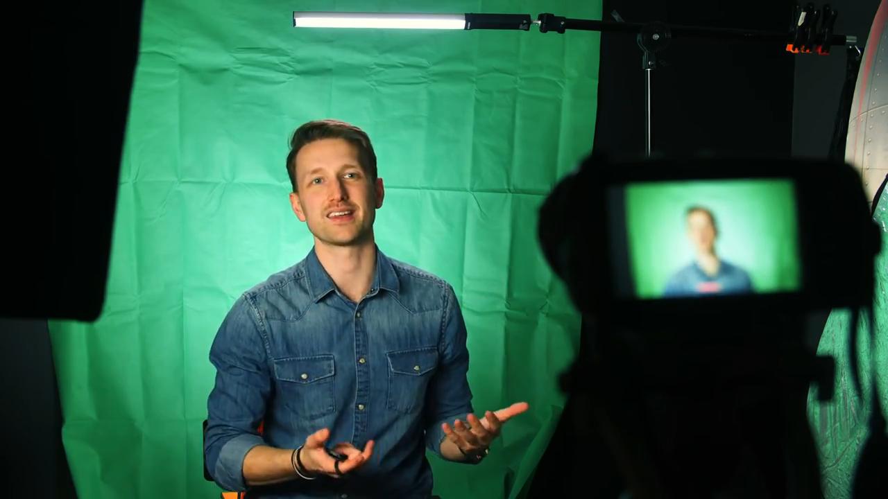 How to make a DIY green screen using textiles as an alternative